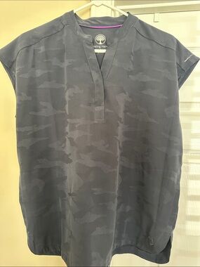 healing hands Charcoal Camo scrub top